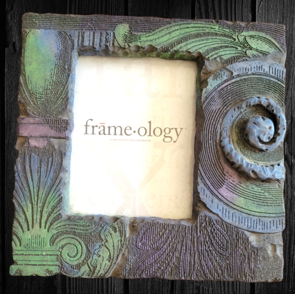 Vtg 1999 Frame•ology Purple Green 5.5" x 4"  7.25" x 7.25"